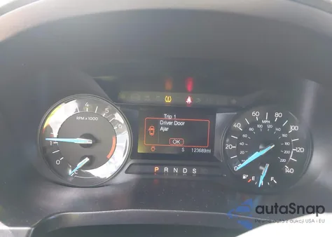 2017 Ford Explorer z USA, uszkodzony, nr VIN 1FM5K7BH4HGC54224